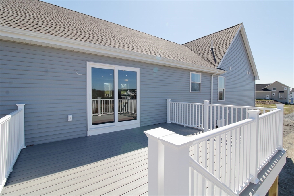 252 Pine Street Rehoboth, MA 02769 - Photo 5 of 29