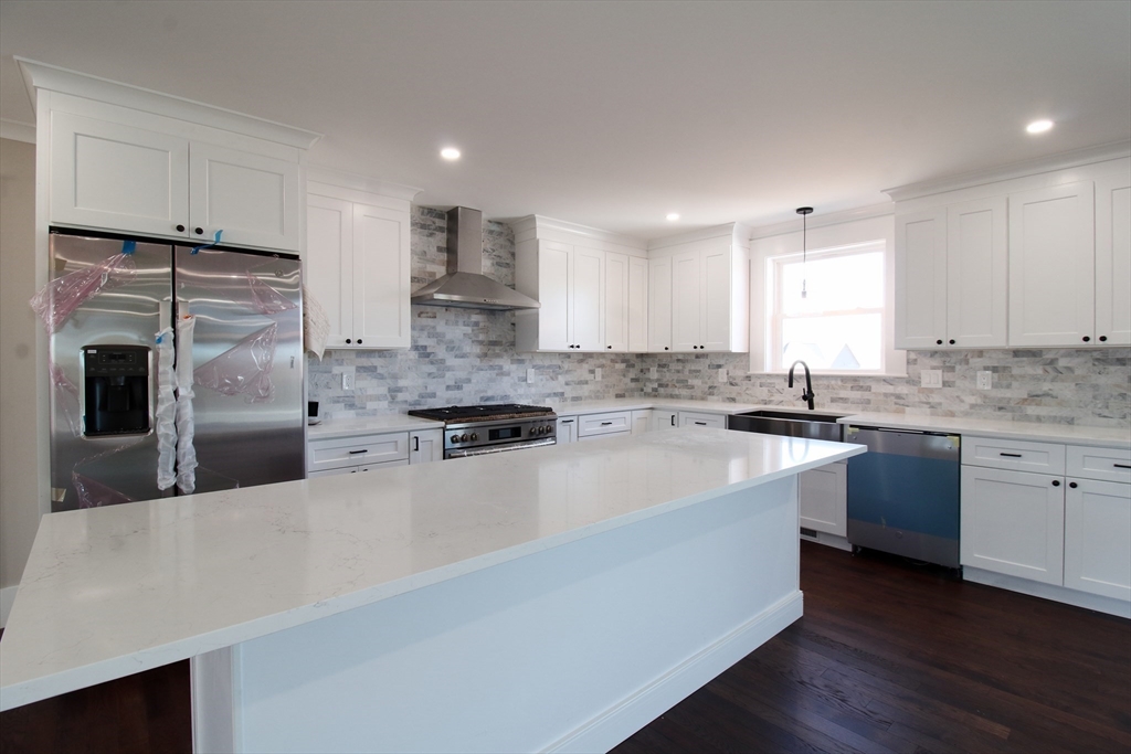 252 Pine Street Rehoboth, MA 02769 - Photo 6 of 29