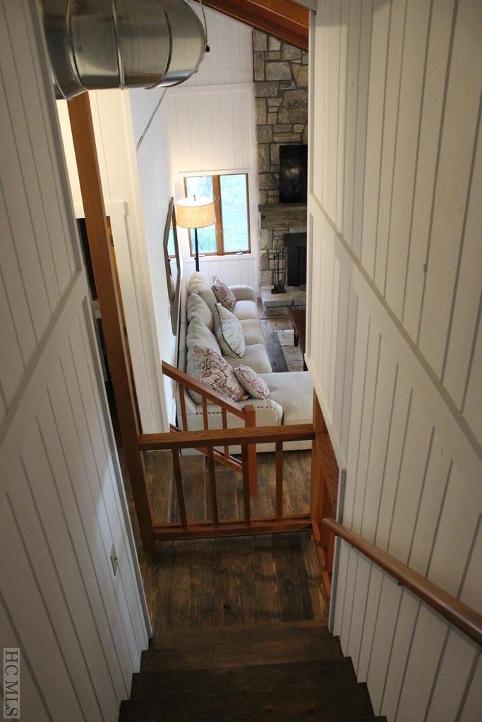 410 Rivard Road Glenville, NC 28736 - Photo 23 of 54 Gallery Image 23