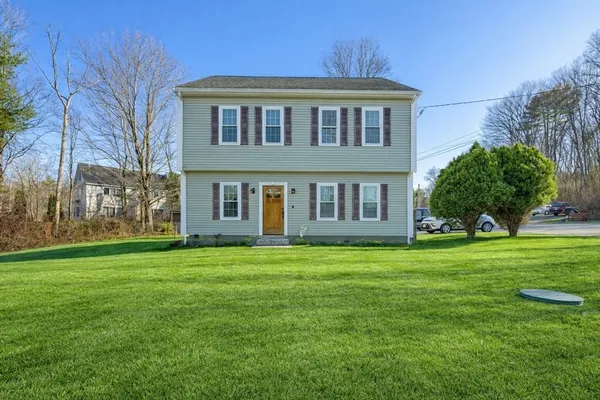 $759,900 | 38 Brook Street, Georgetown, MA 01833