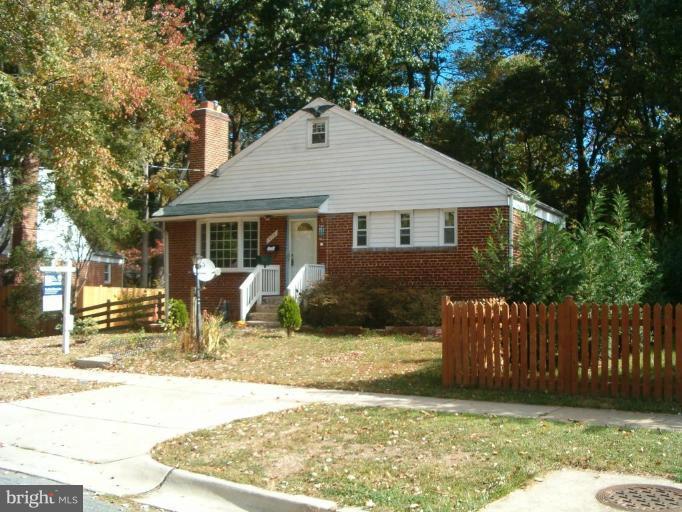 402 Royalton Road Silver Spring, MD 20901 - Photo 1 of 1 Exterior (Front)