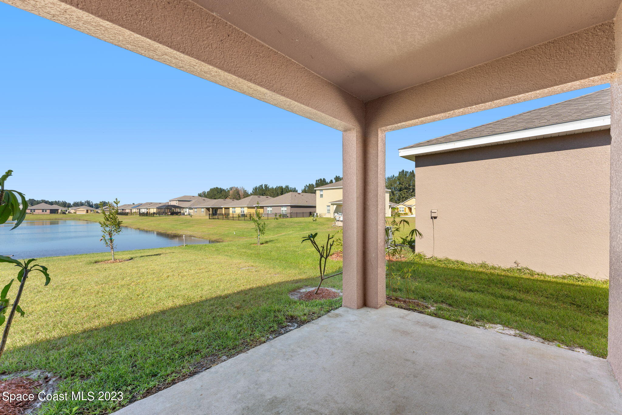992 Trinity Street Rockledge, FL 32955 - Photo 11 of 19 a view of a big room with an ocean view