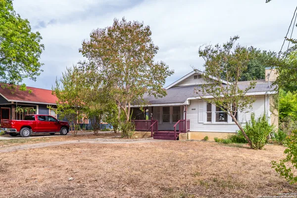 $1,850 | 469 East Magnolia Avenue, San Antonio, TX 78212