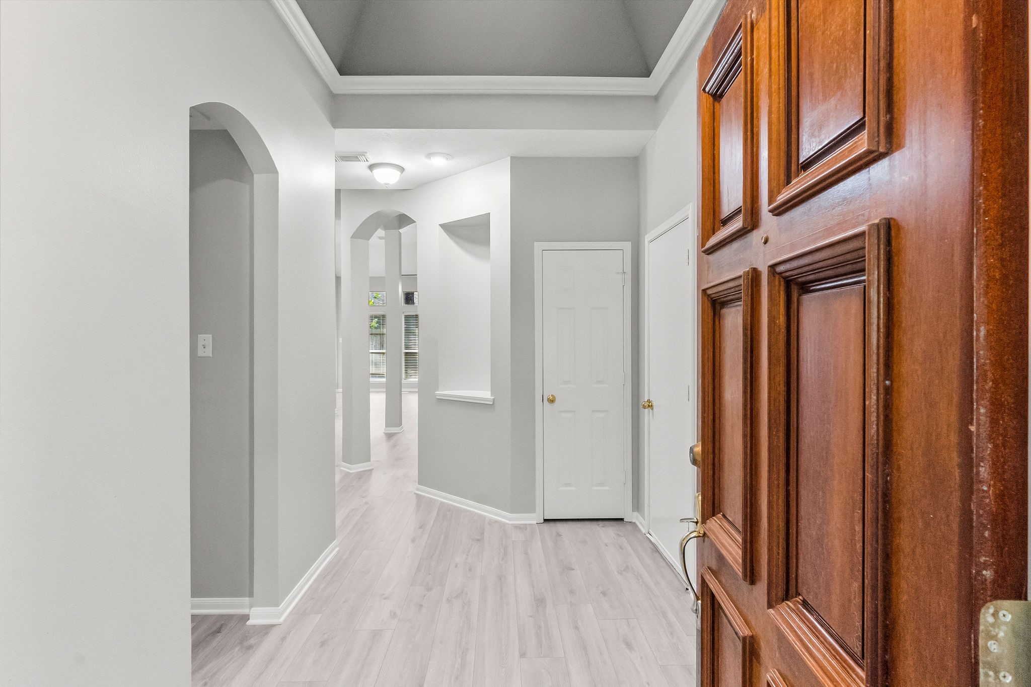 155 North Wimberly Way Conroe, TX 77385 - Photo 5 of 43