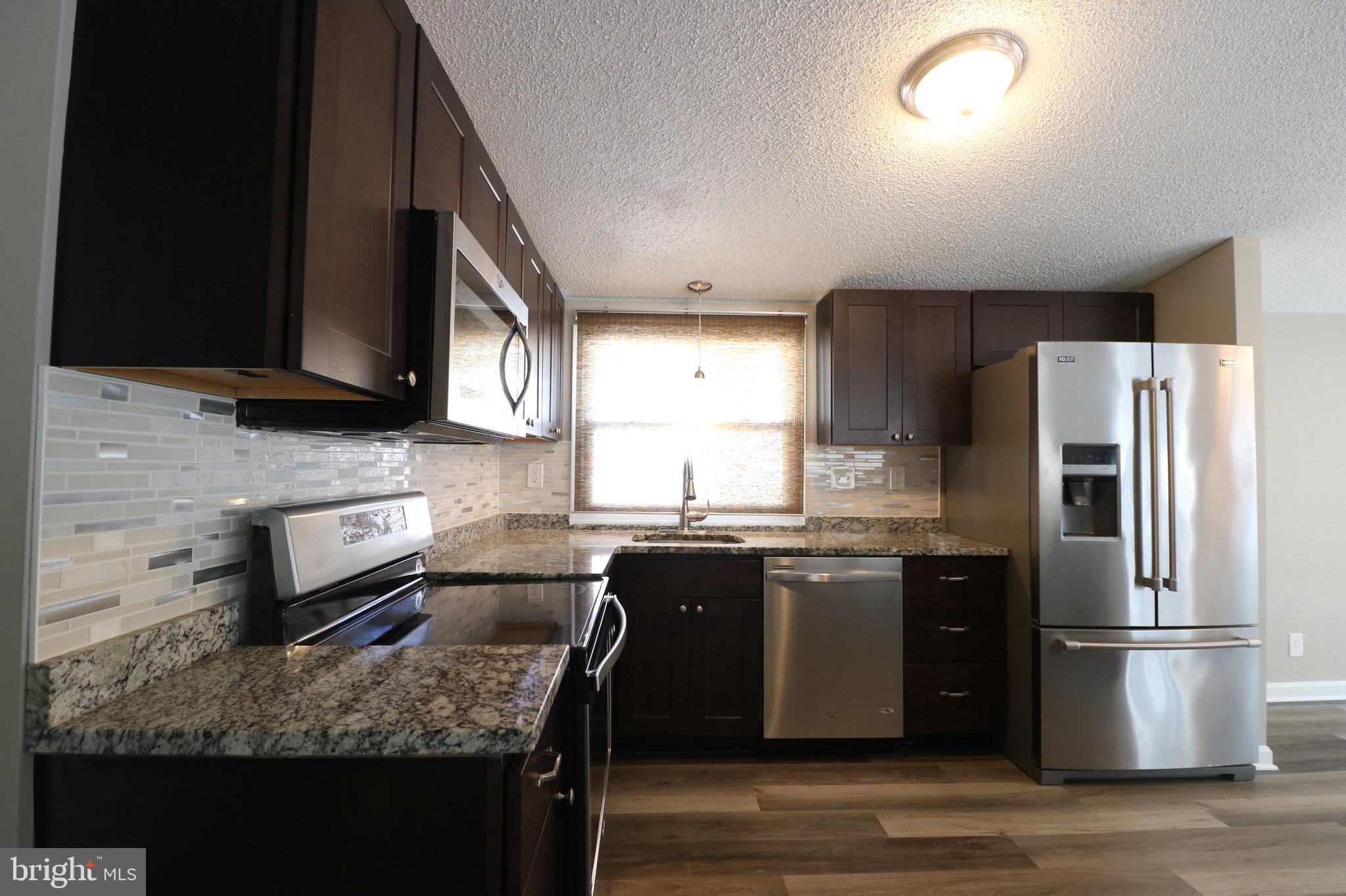 137 Rodeo Circle Middle River, MD 21220 - Photo 3 of 51