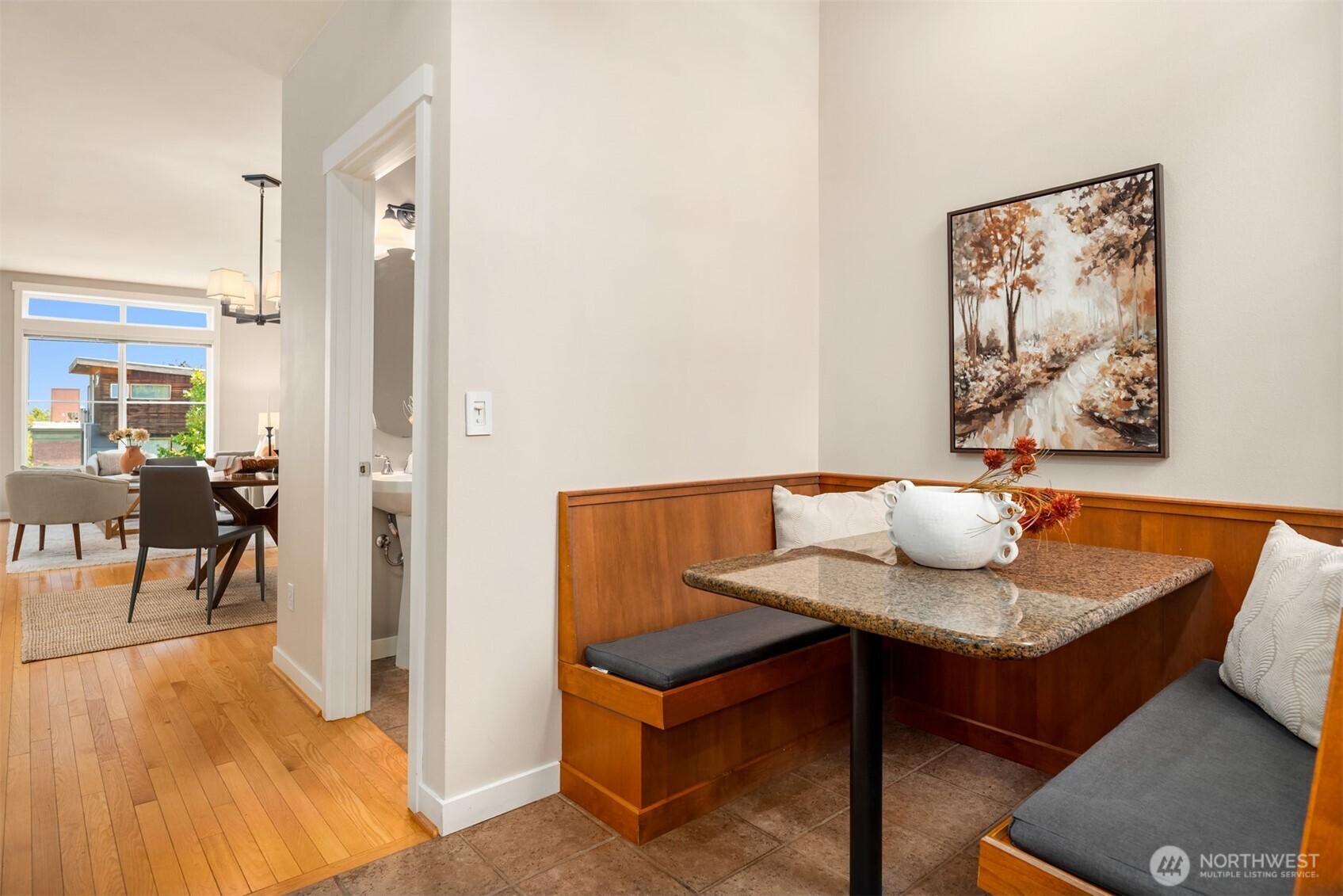 209 18th Avenue East, Unit B Seattle, WA 98112 - Photo 16 of 40