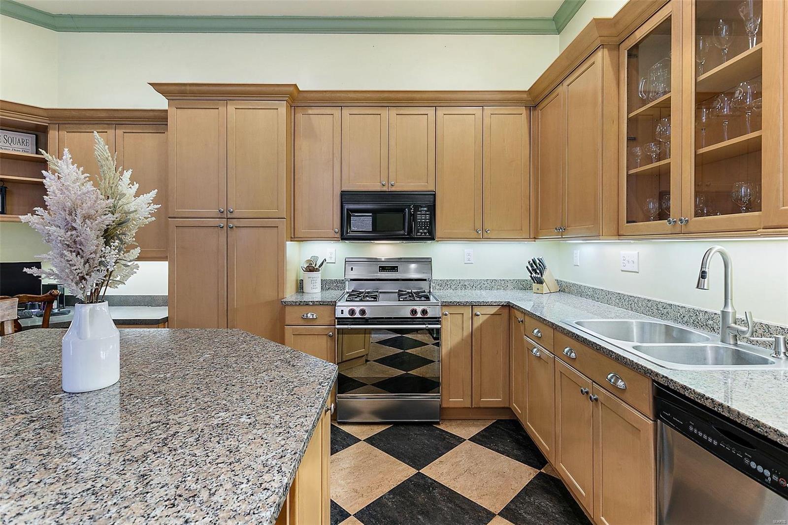 1815 Lafayette Avenue St. Louis, MO 63104 - Photo 22 of 92