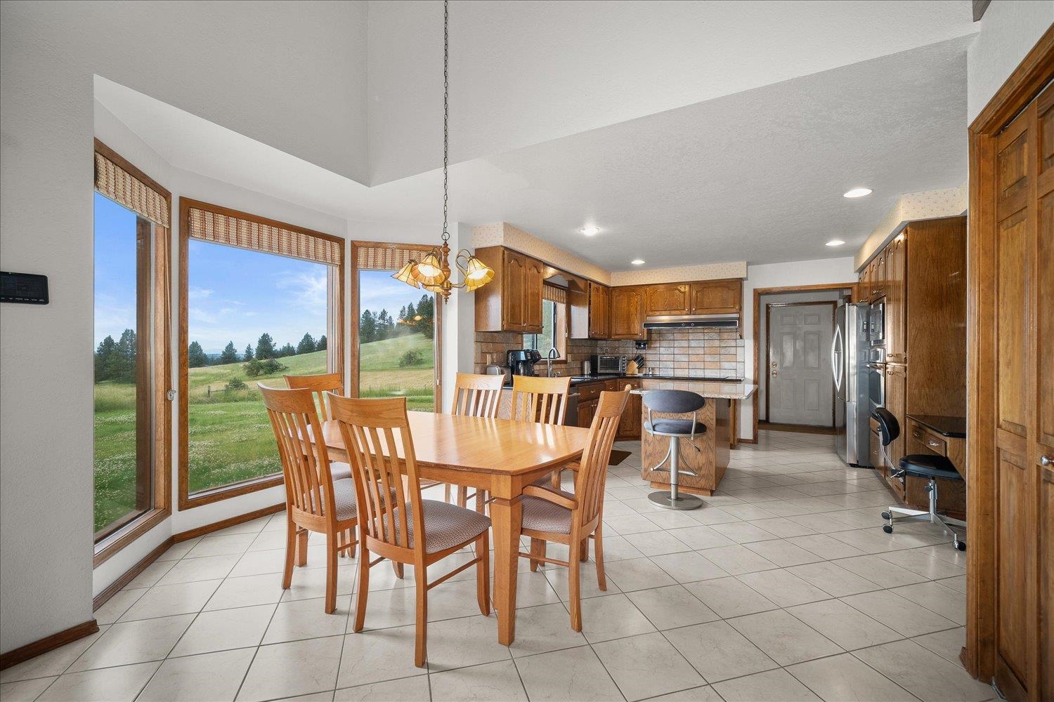 15927 East Macmahan Road Spokane, WA 99217 - Photo 8 of 47