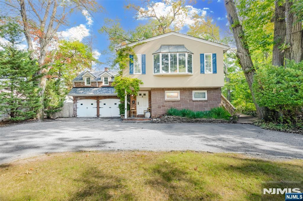 43 Spring Valley Avenue Paramus, NJ 07652 - Photo 2 of 20 Gallery Image 2
