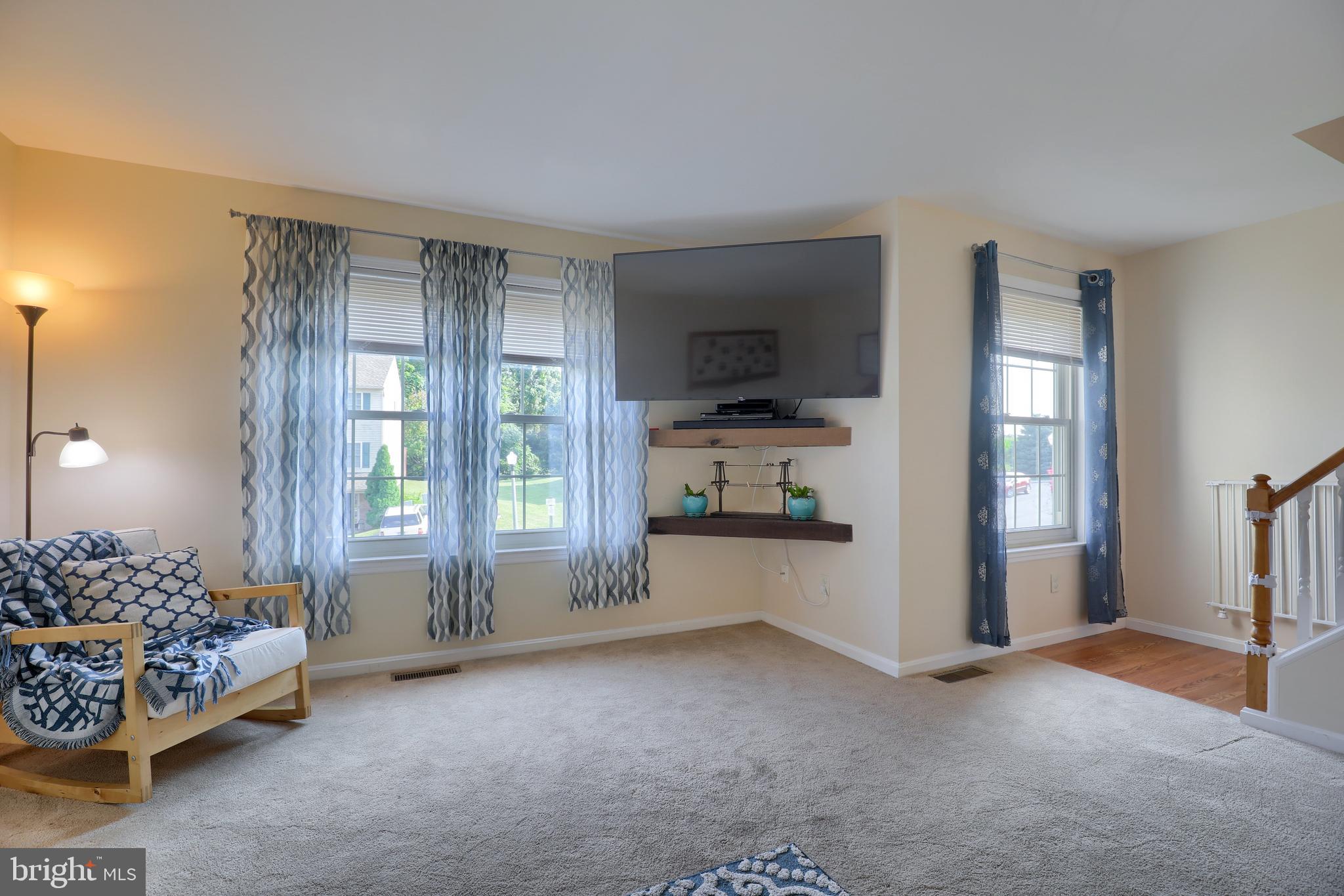 47 Tupelo Street Lititz, PA 17543 - Photo 6 of 33