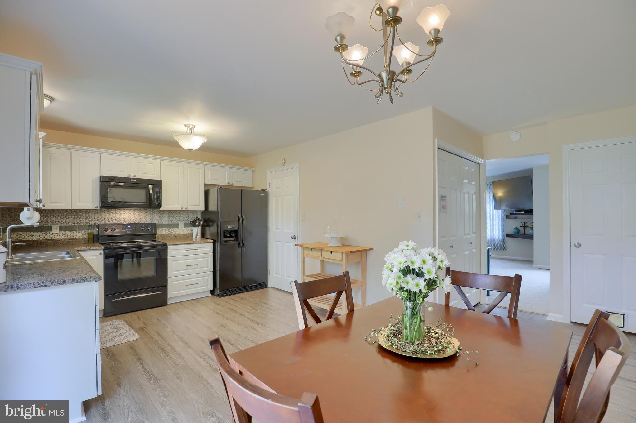 47 Tupelo Street Lititz, PA 17543 - Photo 10 of 33