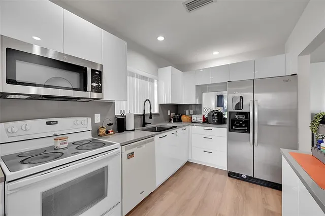 $2,275 | 2351 Northwest 37th Avenue, Pompano Beach, FL 33066