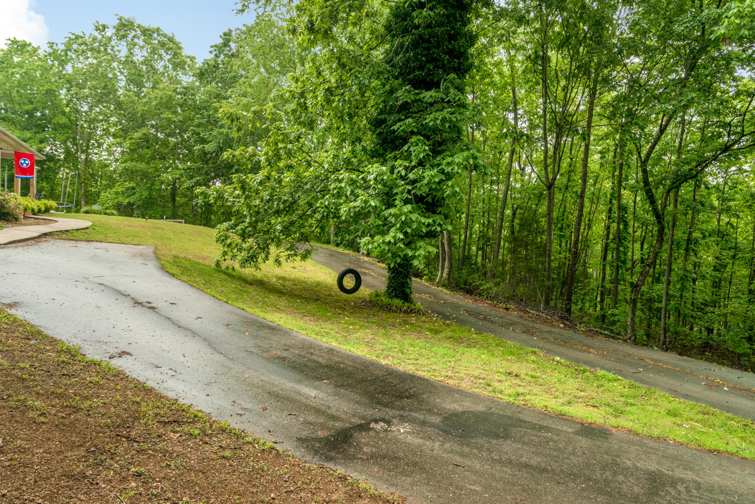 6437 Cooley Road Harrison, TN 37341 - Photo 19 of 26 Driveway