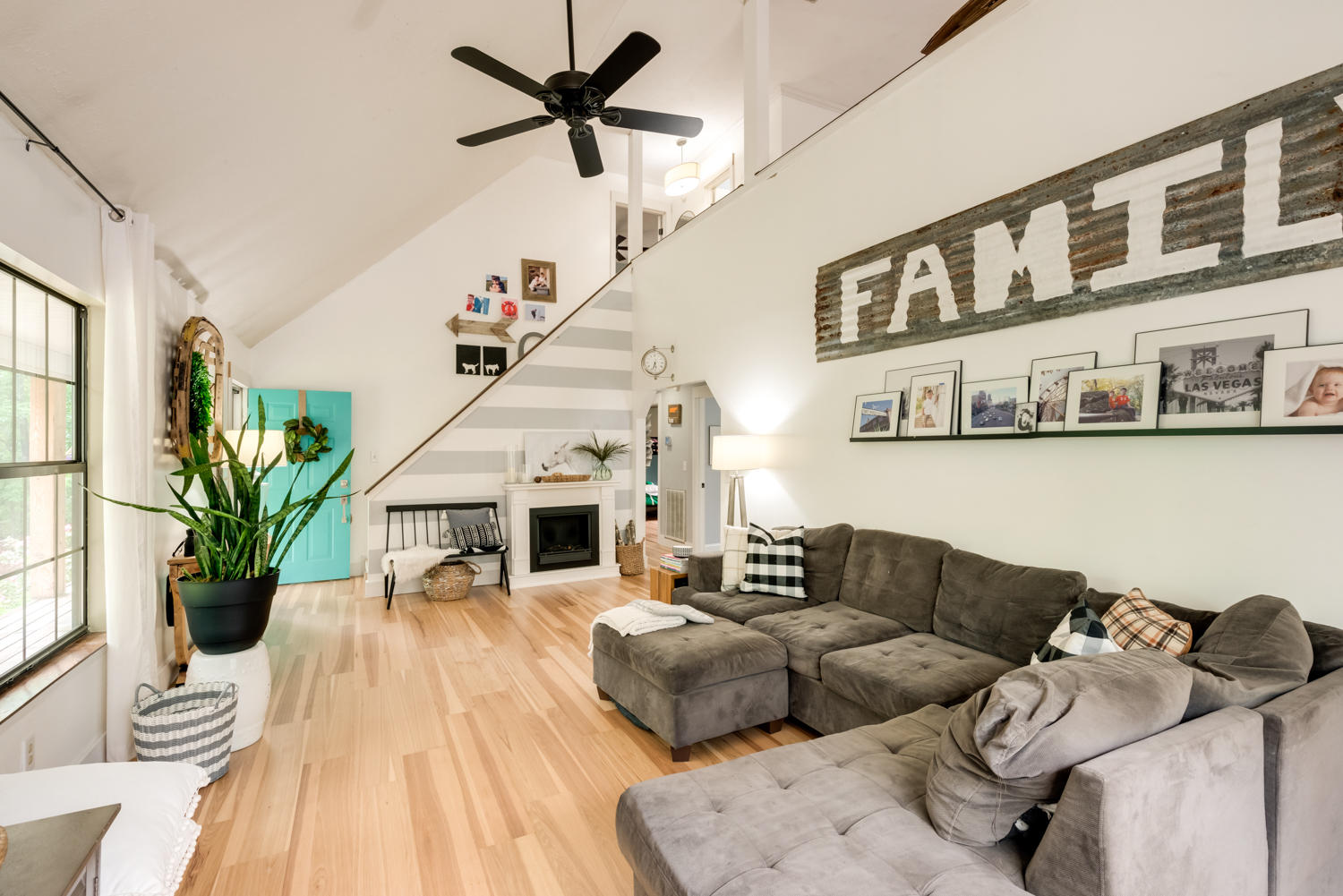 6437 Cooley Road Harrison, TN 37341 - Photo 6 of 26 Living Room
