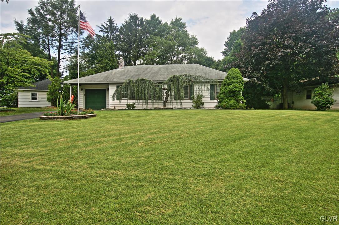 3321 Edinburgh Road Allentown, PA 18104 - Photo 3 of 27 Gallery Image 3