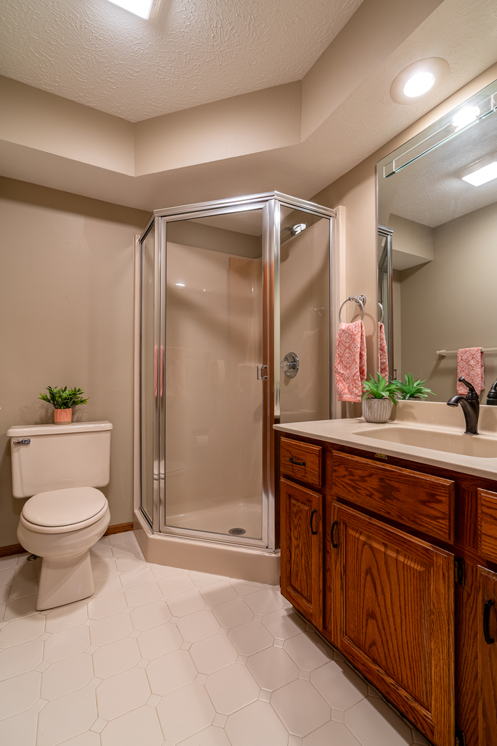 3321 East Ridge Place Bettendorf, IA 52722 - Photo 17 of 27