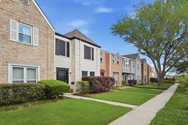 $270,000 | 1147 Country Pl Drive, Houston, TX 77079