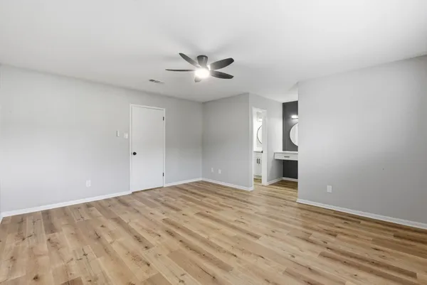 $270,000 | 1147 Country Pl Drive, Houston, TX 77079