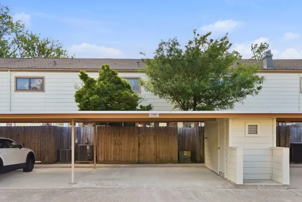$270,000 | 1147 Country Pl Drive, Houston, TX 77079