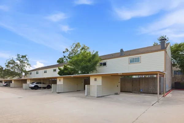 $270,000 | 1147 Country Pl Drive, Houston, TX 77079