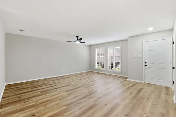 $270,000 | 1147 Country Pl Drive, Houston, TX 77079