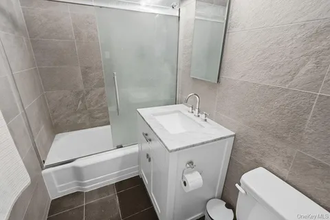 $485,000 | 45 Hill Park Avenue, Unit PR2, Great Neck, NY 11021