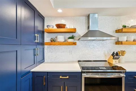 $1,225,000 | 3200 Gulf Boulevard, Unit 205, St. Pete Beach, FL 33706