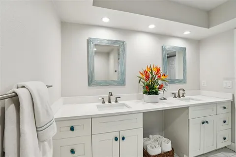 $1,225,000 | 3200 Gulf Boulevard, Unit 205, St. Pete Beach, FL 33706