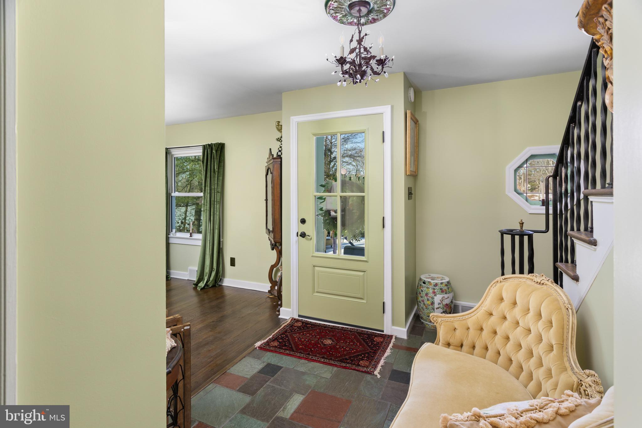 2031 Sylvan Park Road Burlington, NJ 08016 - Photo 11 of 45 Foyer