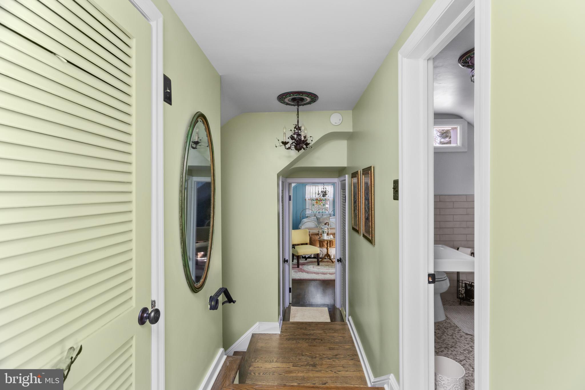 2031 Sylvan Park Road Burlington, NJ 08016 - Photo 26 of 45 2nd floor hallway