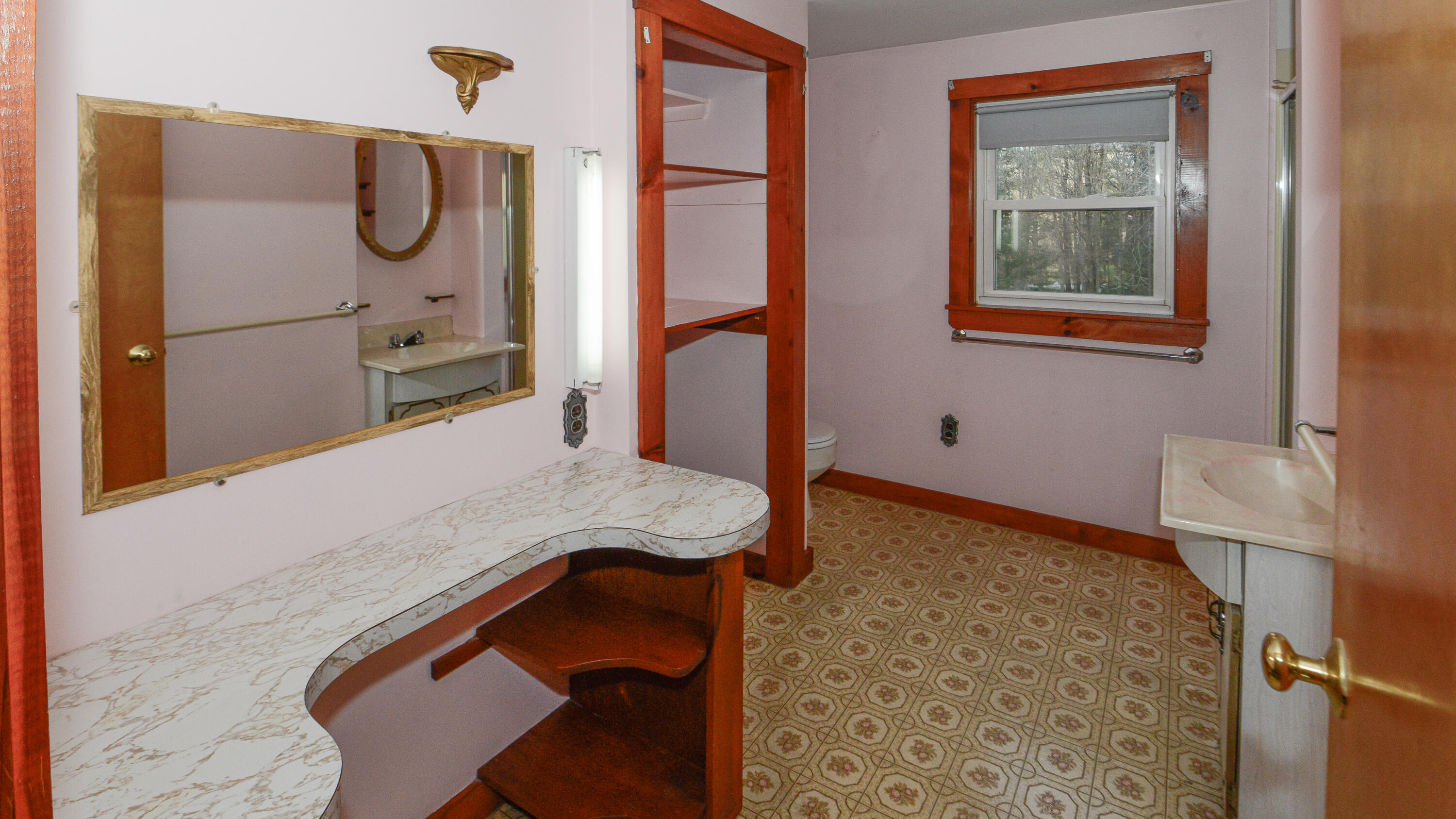 1 Caton Road Raymond, ME 04071 - Photo 30 of 75 2nd floor bathroom with sitting area
