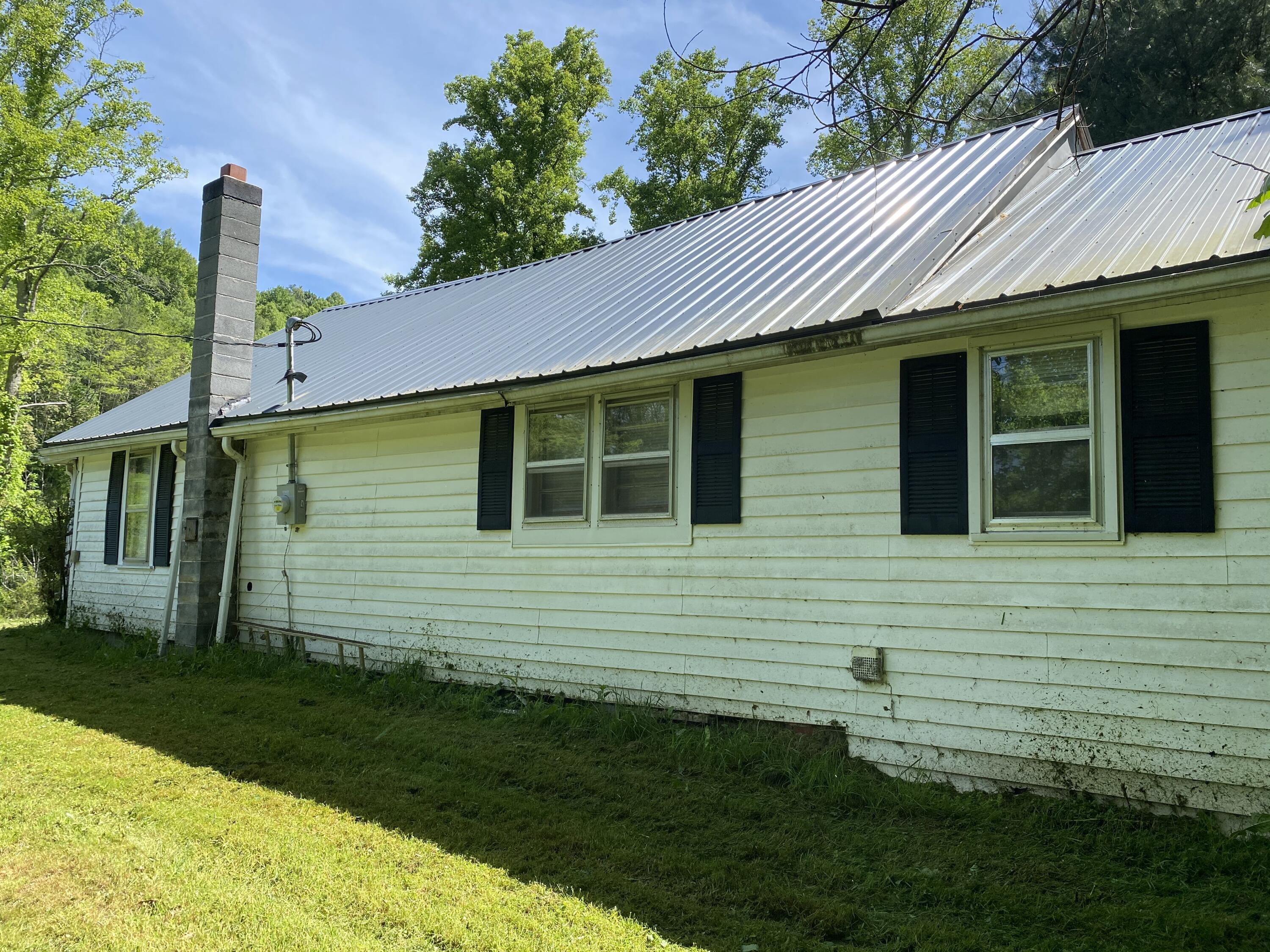 1240 Poga Road Butler, TN 37640 - Photo 2 of 29 3CAC9A2F-D74D-4065-AECC-0EA0EBDF64CB