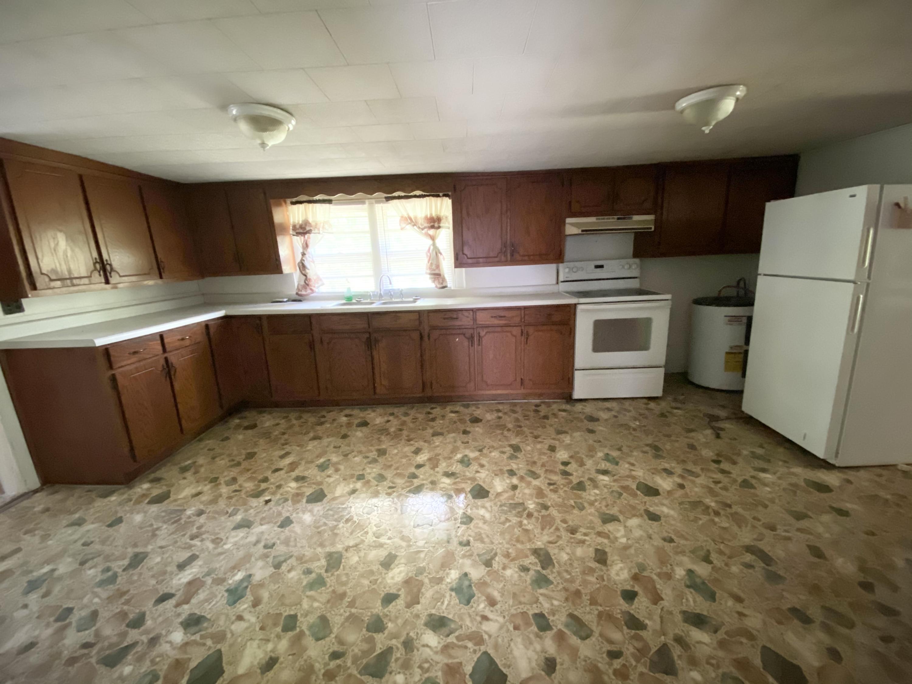1240 Poga Road Butler, TN 37640 - Photo 25 of 29 C3E47D23-D319-43F0-A22D-01A98065C3BC