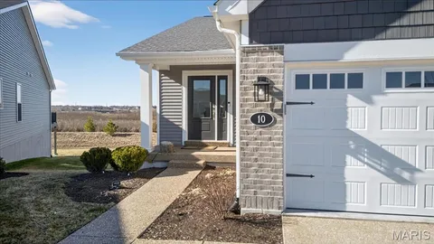 $435,000 | 10 Muir Trail, Cottleville, MO 63304