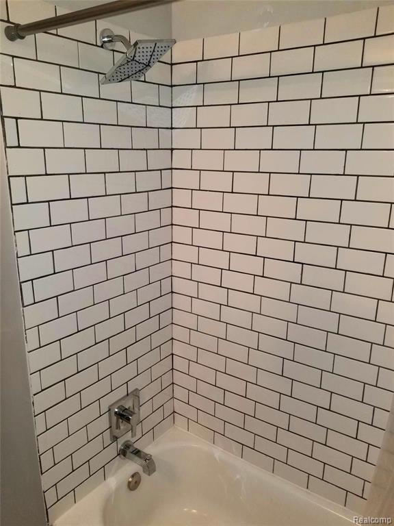 2710 Clements Street Detroit, MI 48238 - Photo 9 of 17
