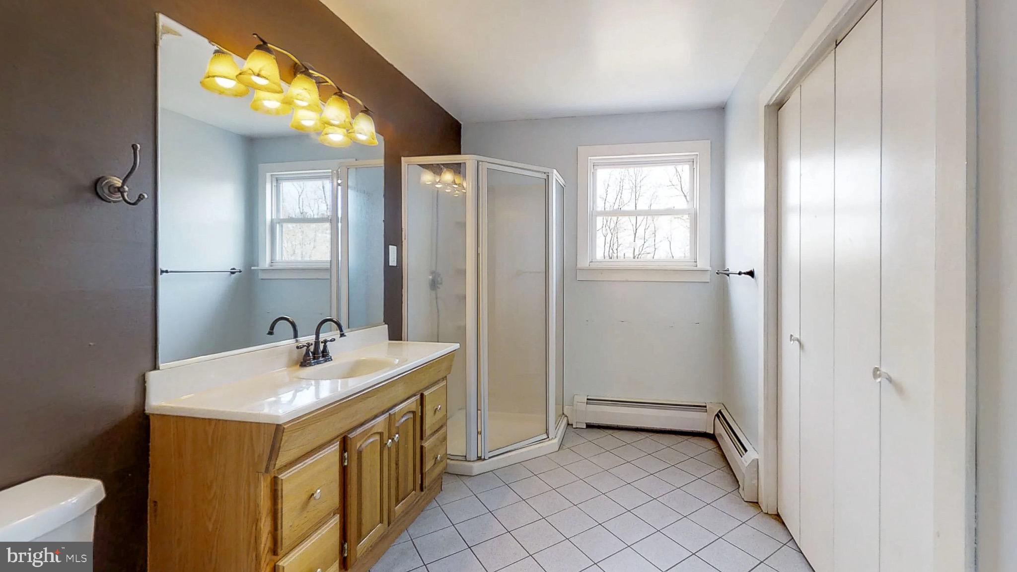 122 Red Lion Road Southampton, NJ 08088 - Photo 21 of 26 Bathroom off of Bedroom 2 (2nd Floor)