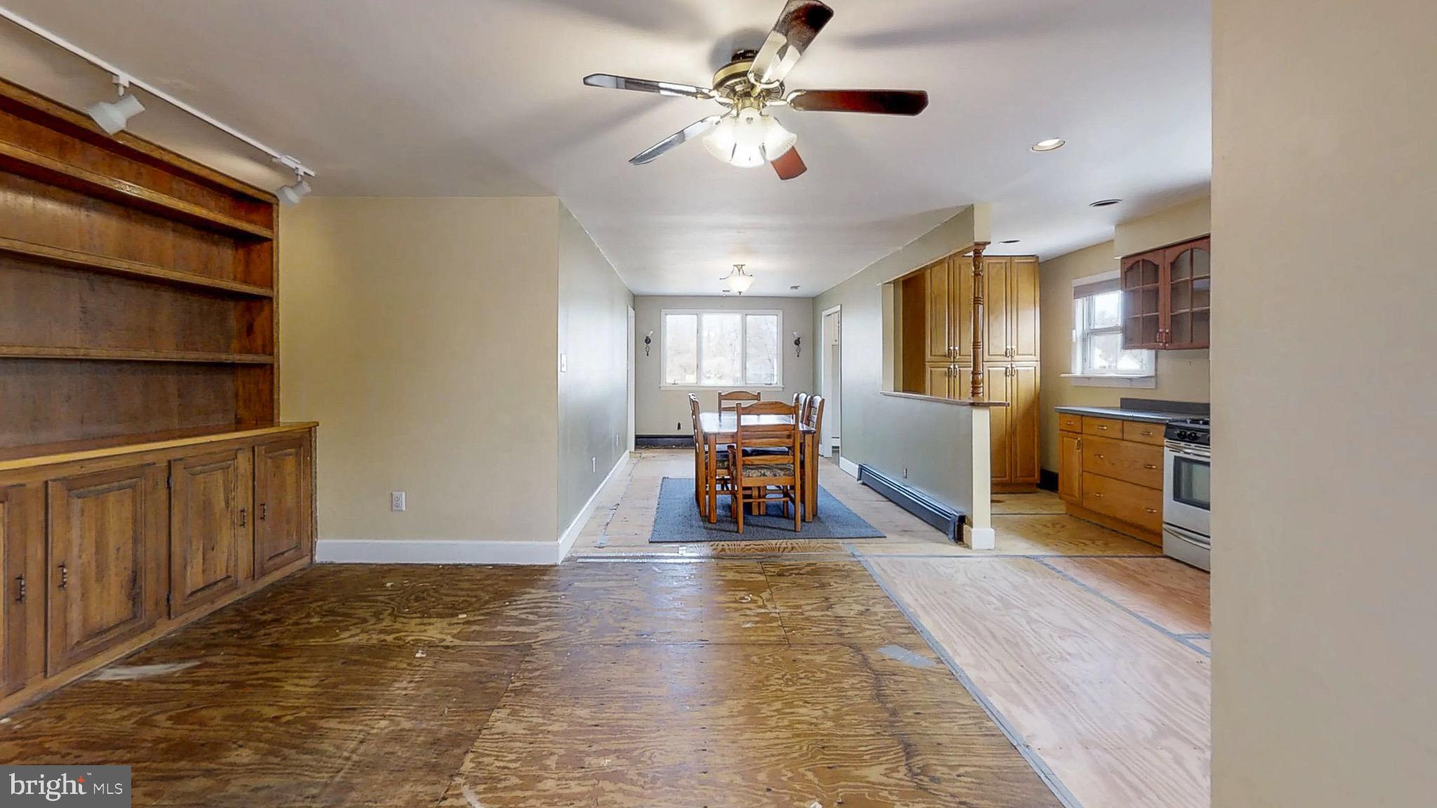122 Red Lion Road Southampton, NJ 08088 - Photo 8 of 26 Open concept Dining & Kitchen