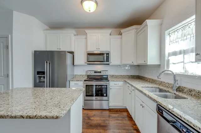 $1,800 | 304 Oldbury Lane, Spring Hill, TN 37174