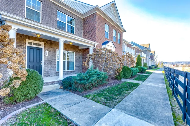 $1,800 | 304 Oldbury Lane, Spring Hill, TN 37174