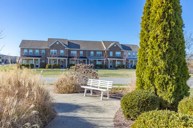 $1,800 | 304 Oldbury Lane, Spring Hill, TN 37174