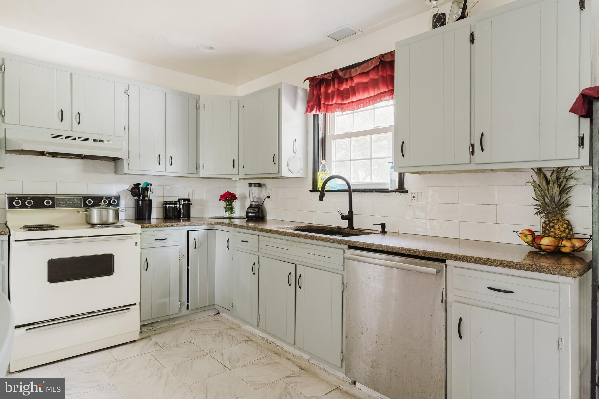 1310 Birch Road Lebanon, PA 17042 - Photo 15 of 28
