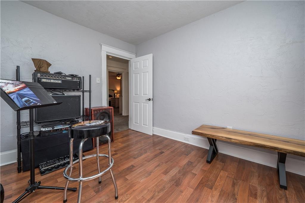 2716 Castlegate Avenue Pittsburgh, PA 15226 - Photo 34 of 50