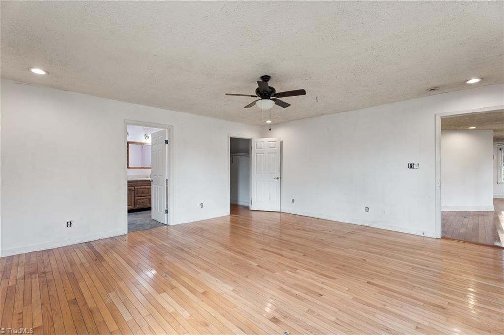 905 West Clemmonsville Road Winston-Salem, NC 27127 - Photo 11 of 31