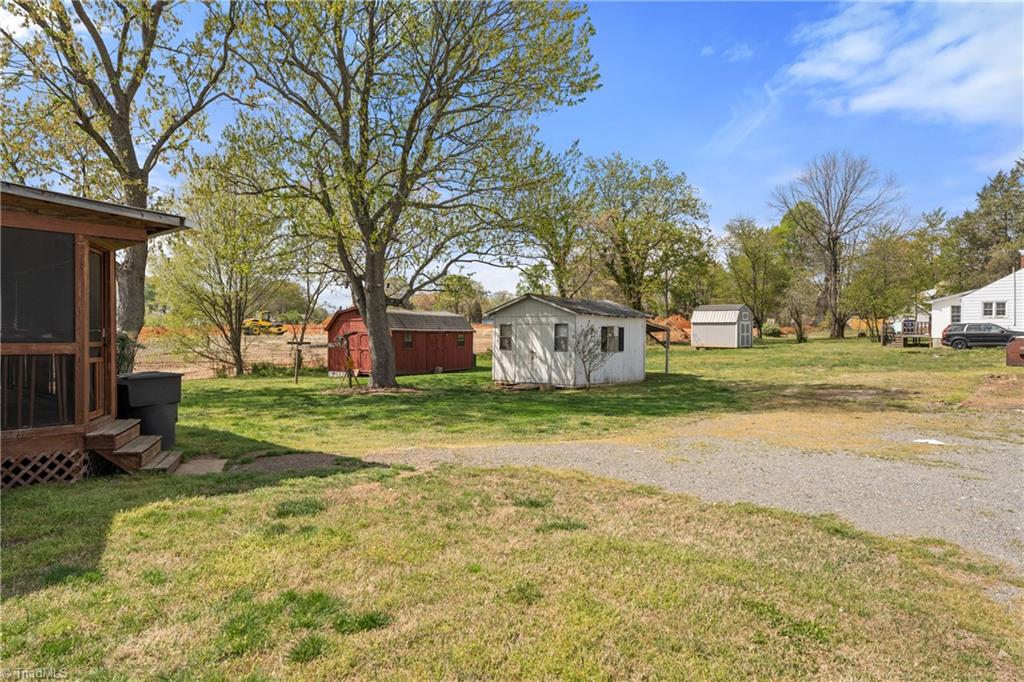 905 West Clemmonsville Road Winston-Salem, NC 27127 - Photo 24 of 31