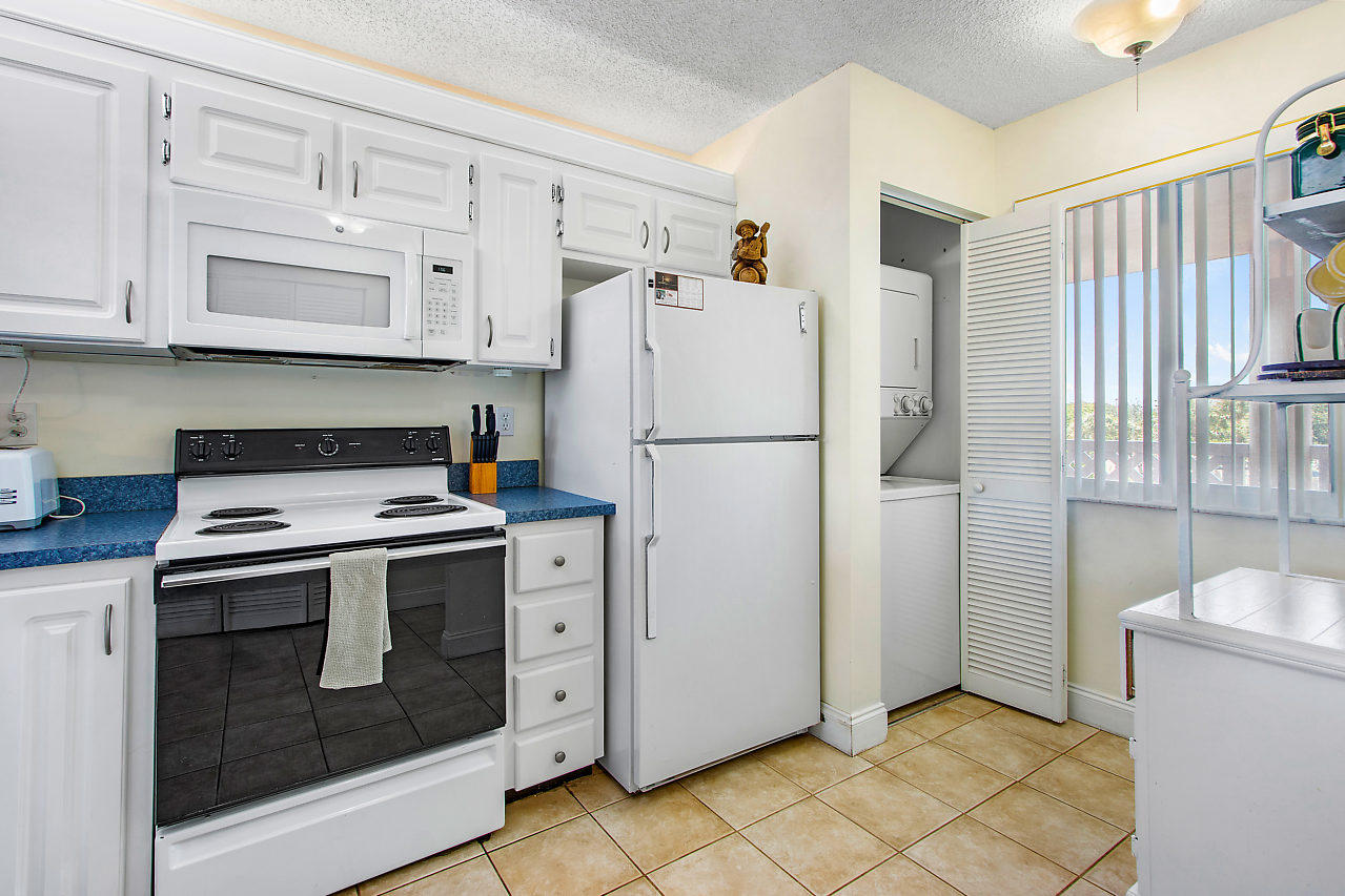 353 Highway 1, Unit A307 Jupiter, FL 33477 - Photo 4 of 27 009-353SUSHighway1-Jupiter-FL-small