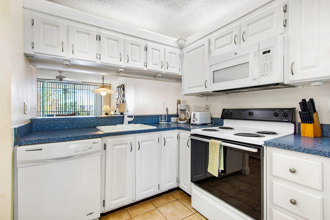 353 Highway 1, Unit A307 Jupiter, FL 33477 - Photo 6 of 27 012-353SUSHighway1-Jupiter-FL-small