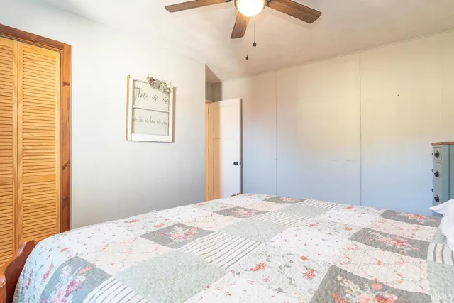 $258,000 | 14500 North County Road 675 East, Elnora, IN 47529