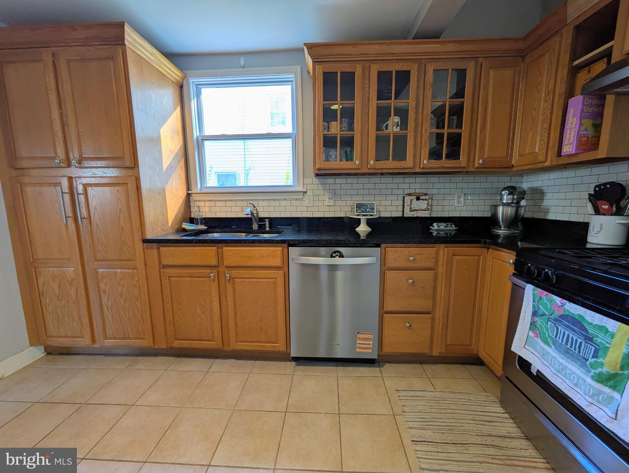 506 Denham Road Rockville, MD 20851 - Photo 9 of 11