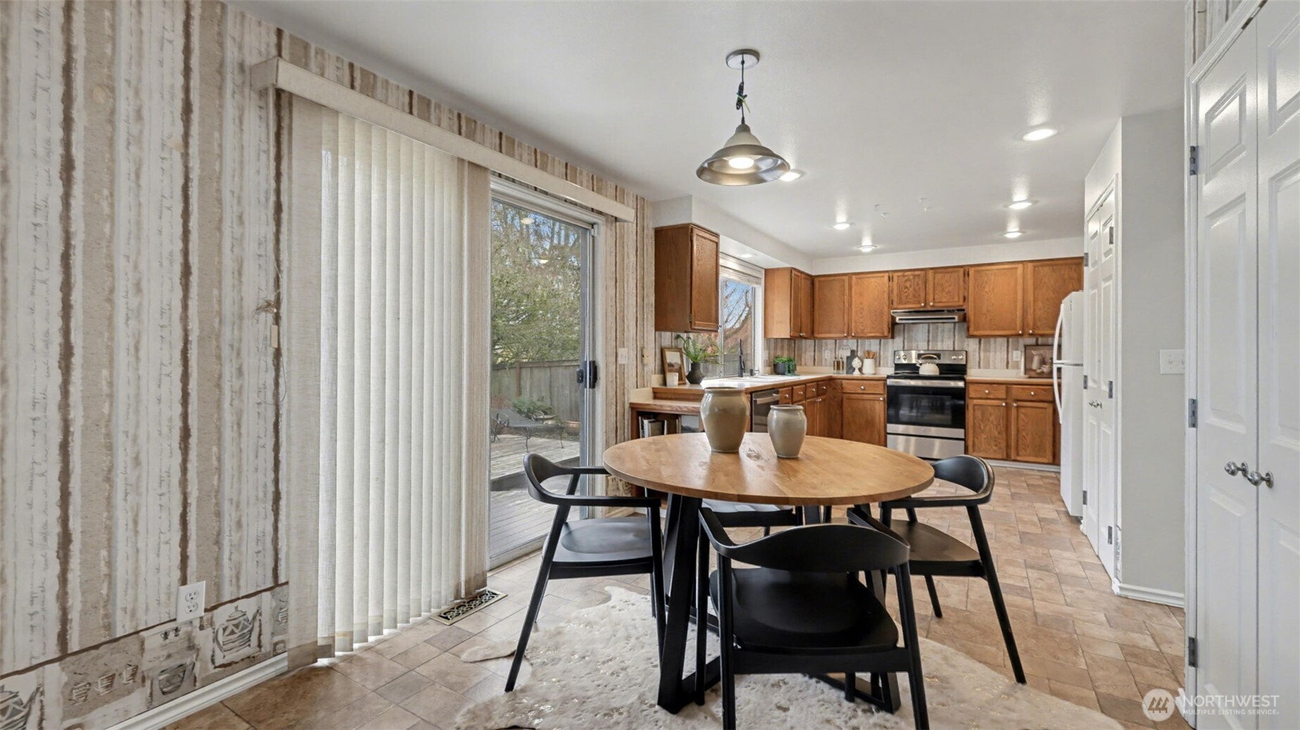 15016 Southeast 184th Street Renton, WA 98058 - Photo 17 of 40