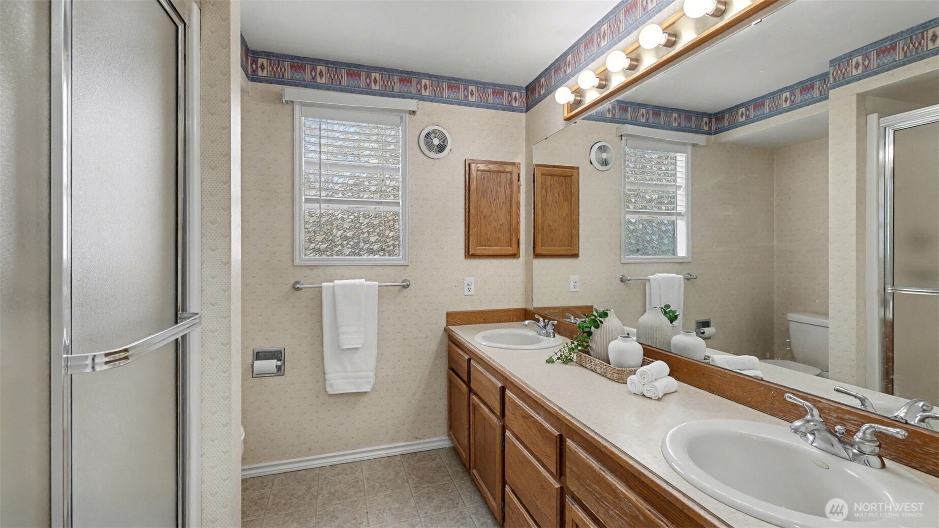 15016 Southeast 184th Street Renton, WA 98058 - Photo 29 of 40